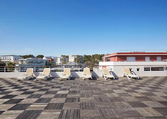 Appart'Hotel Odalys City - Antibes Olympe